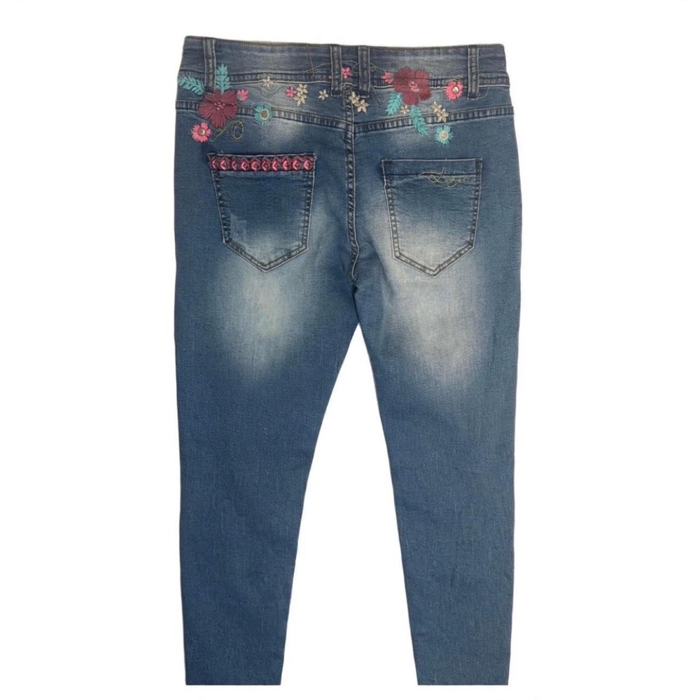 Y2K Embroidered Floral Jeans Women 26 Low Rise Skinny Button Fly Boho Rhinestone - Picture 3 of 8